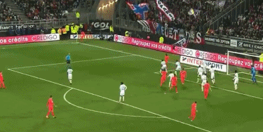 足球报：国安亚冠出局后，有球迷退了足协杯决赛的门票与酒店（足球报：国安亚冠遭淘汰 部分球迷退订足协杯决赛门票和酒店）