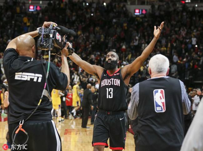 罗马诺：在内马尔遭遇重伤前，有多家俱乐部密切关注他的动态（罗马诺：内马尔重伤前，众多俱乐部高度关注他的动向）