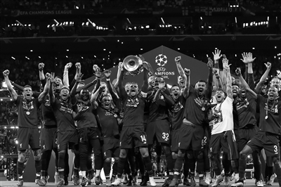 1比0绝杀！拉齐奥淘汰意甲榜首AC米兰，球员评分差距成胜负关键（拉齐奥1-0绝杀送榜首AC米兰出局，球员评分差距决定胜负）