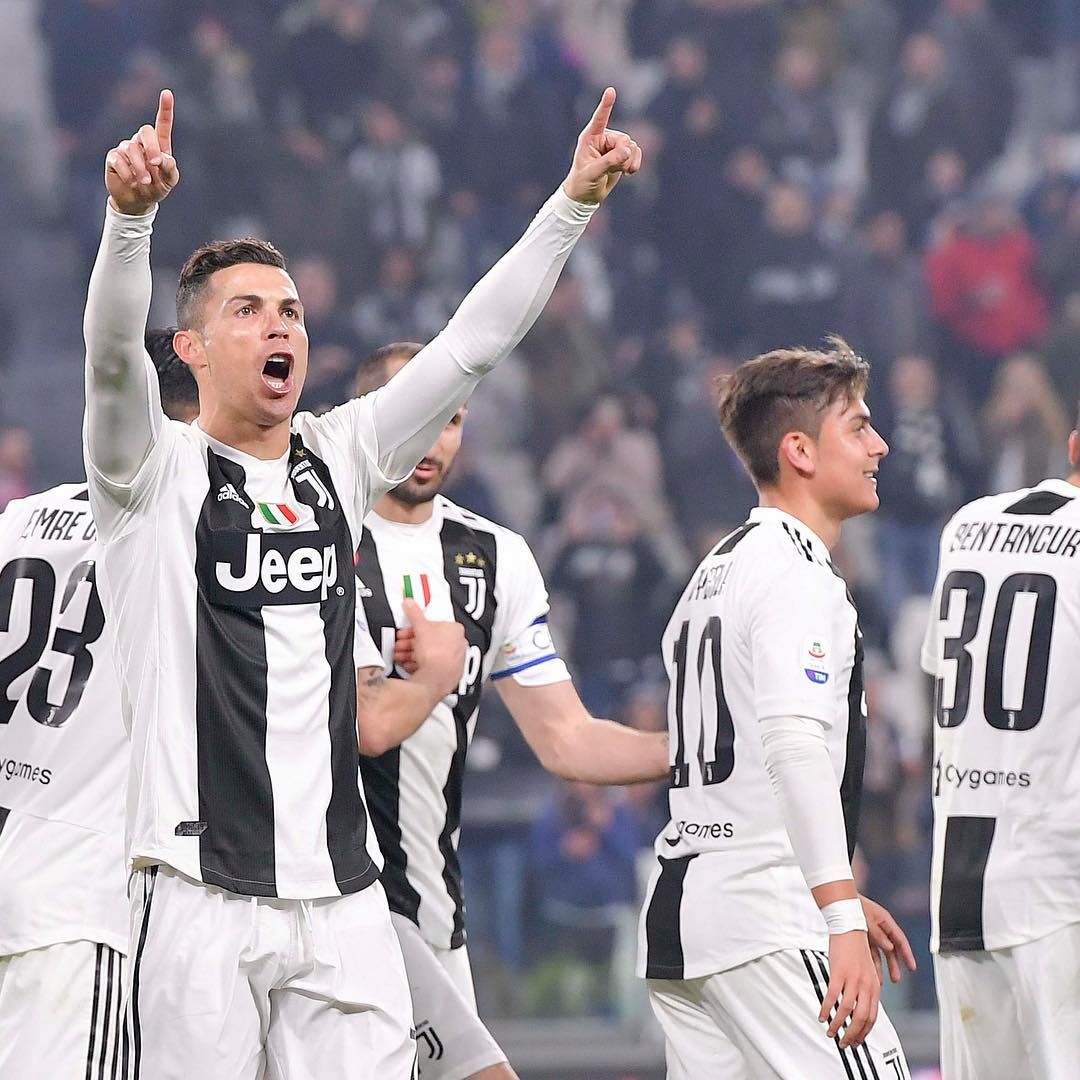 穆勒与梅西交手记录：穆勒正式比赛7胜1负，周末将...（穆勒战梅西往绩：正式赛场7胜1负，周末再迎对决）