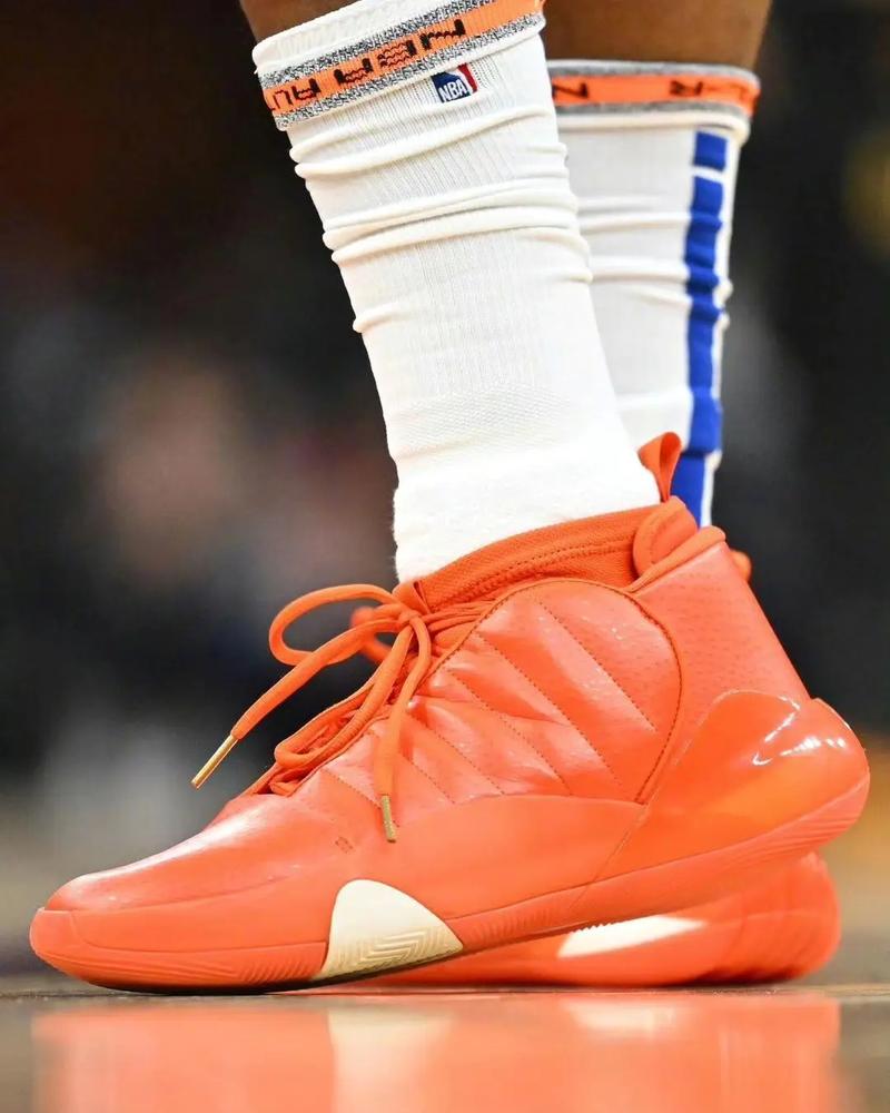 翻一倍，巴萨17岁中场德罗的身价从500万欧涨至1000万欧（巴萨17岁中场德罗身价倍增：由500万欧升至1000万欧）