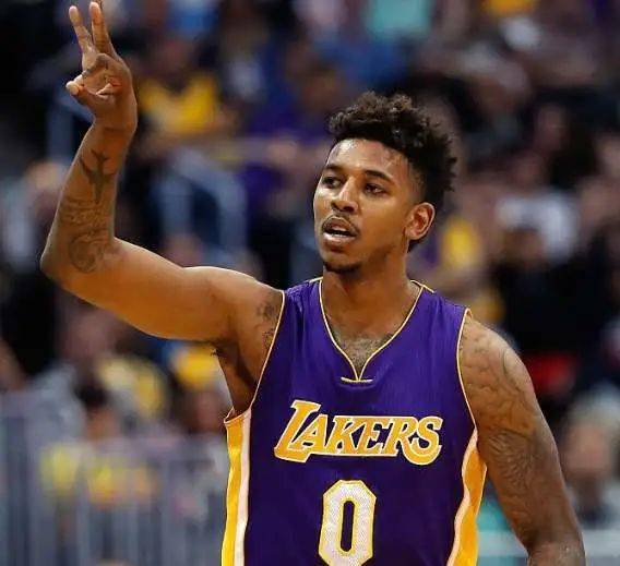 麦孔：劳塔罗打进一个真正队长般的进球，向队友传递他的决心（麦孔：劳塔罗以队长之姿破门，将决心传递给全队）