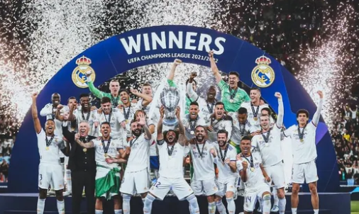 尤文跟队：加蒂扭伤膝盖，今天将接受检查（尤文随队消息：加蒂膝盖扭伤，今日将接受检查）