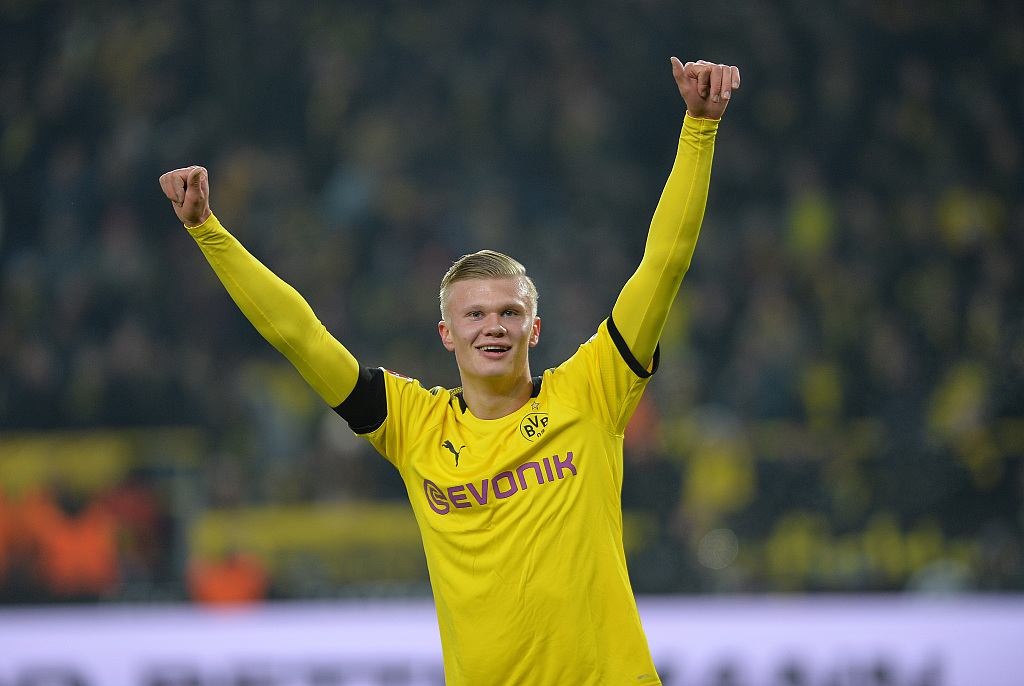 剑南春丨国米2-0拉齐奥登顶，劳塔罗闪击，博尼破门（剑南春丨国米2-0力克拉齐奥登顶：劳塔罗闪击，博尼建功）