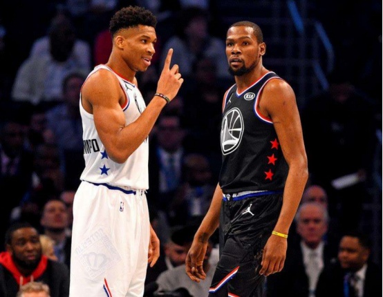 克罗地亚大名单：魔笛、格瓦领衔，科娃入选后又因伤退出（克罗地亚公布名单：莫德里奇、格瓦迪奥尔领衔，科瓦契奇先入围后因伤退赛）